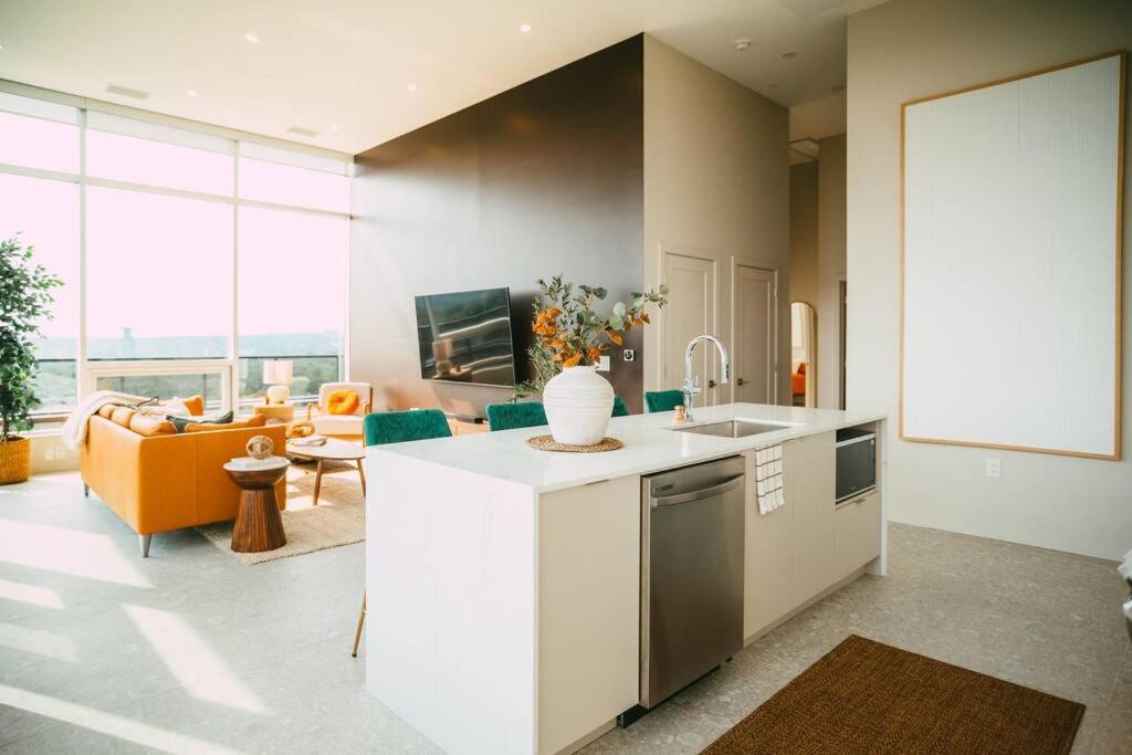 New - Luxury 2Br Penthouse Apt In Central Halifax Exteriér fotografie